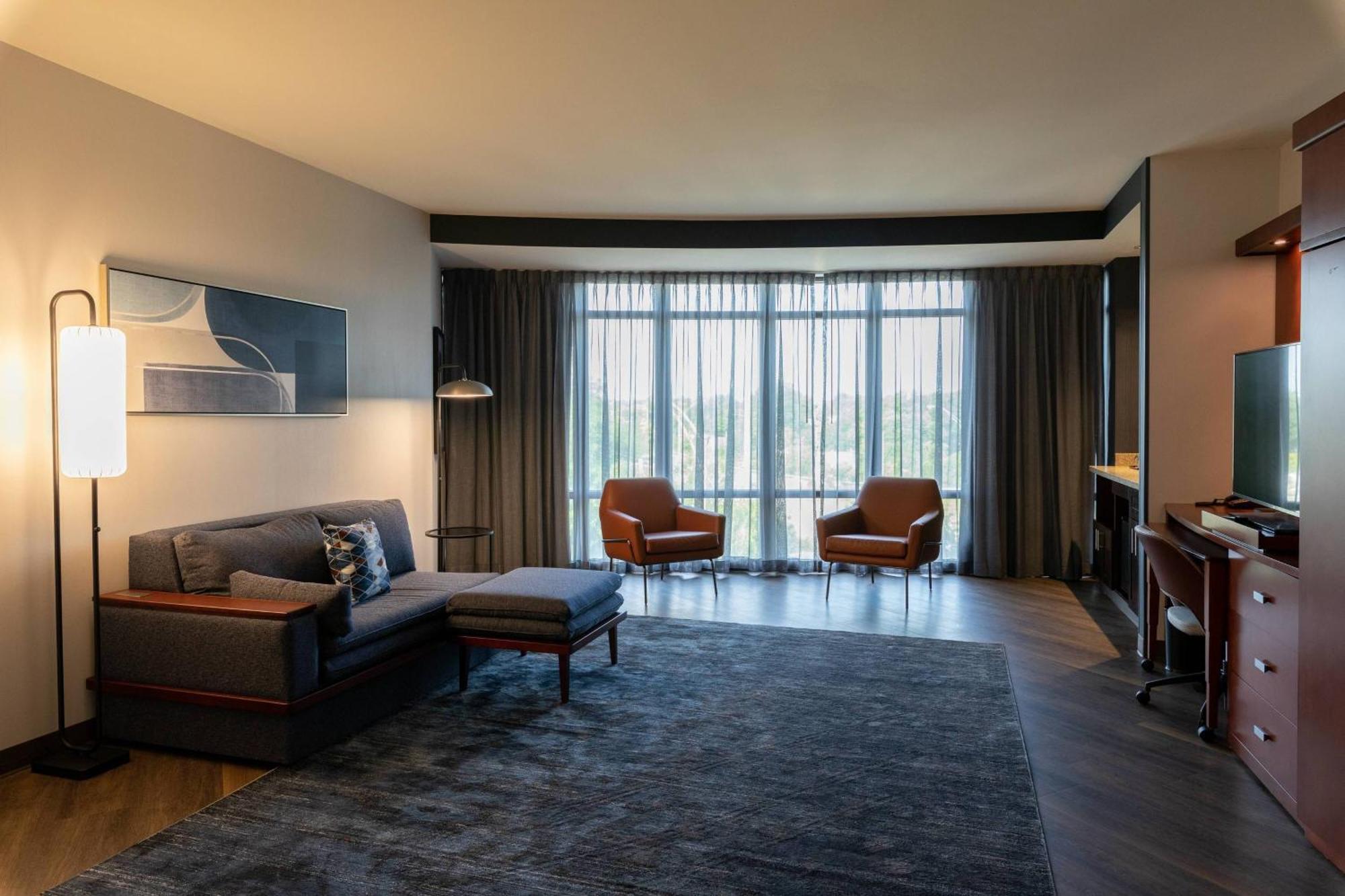 Courtyard By Marriott Cincinnati Midtown/Rookwood Exterior photo