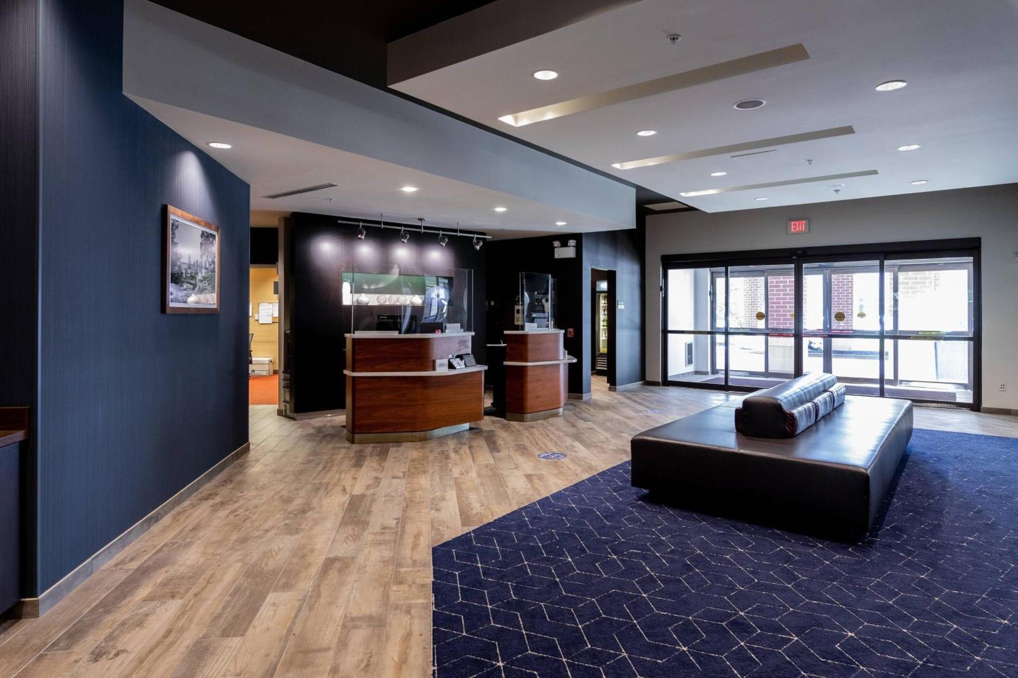 Courtyard By Marriott Cincinnati Midtown/Rookwood Exterior photo
